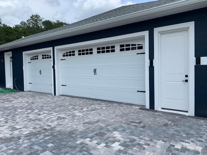 A Lifty&rsquo;s garage door installation